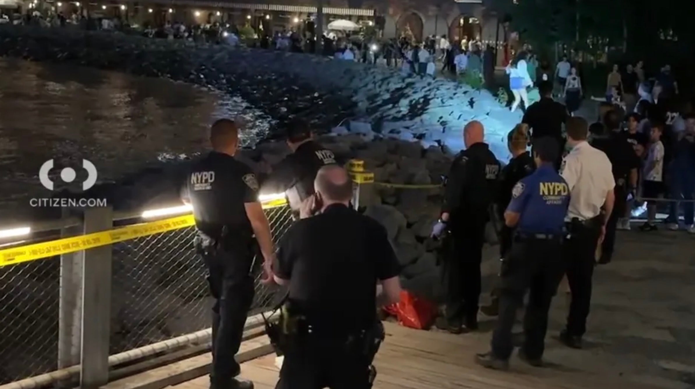 Police officers found another set of human res at Dumbo Park on Saturday